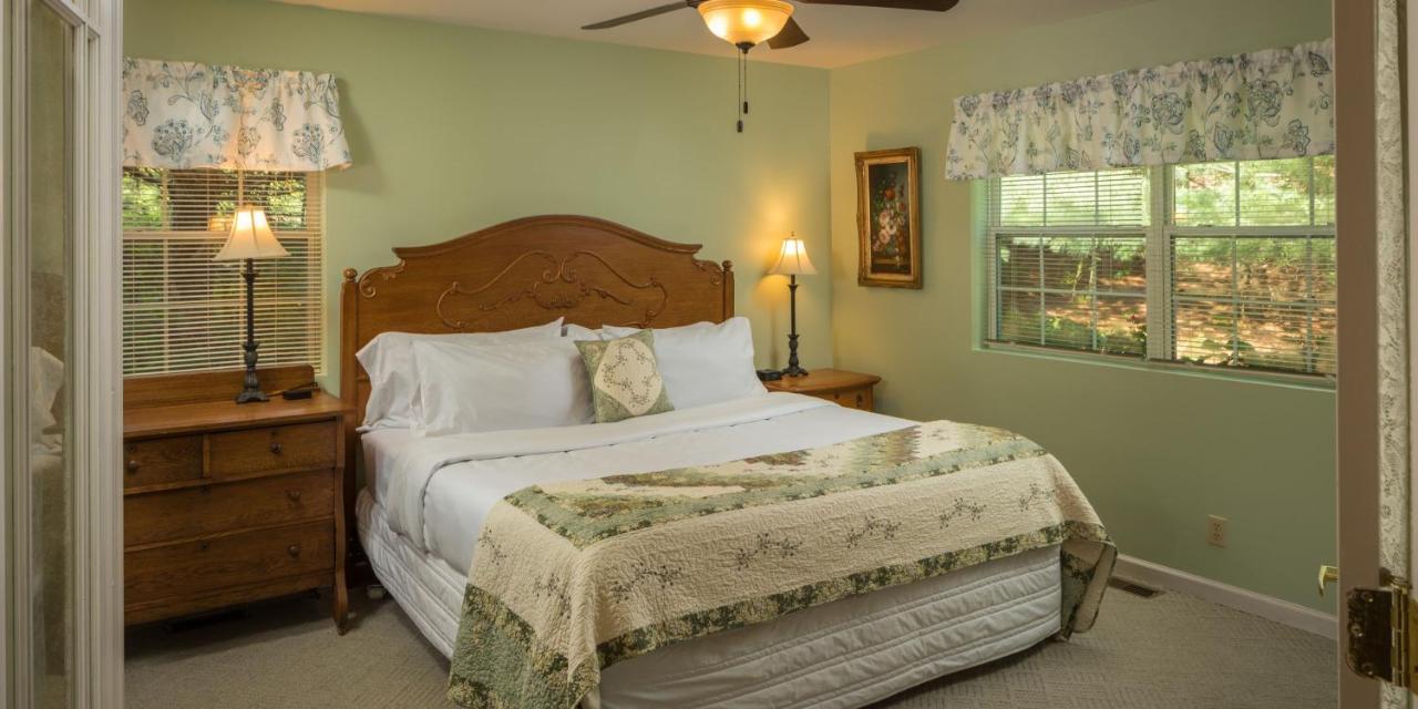 Hawk Valley Retreat & Cottages Galena Exterior foto