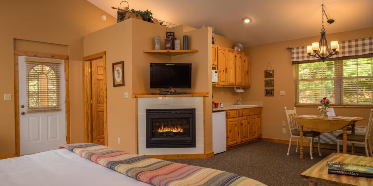Hawk Valley Retreat & Cottages Galena Exterior foto